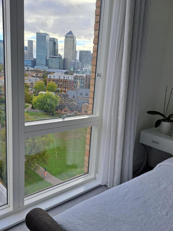 Cozy Double Room With Large En Suite Near Canary Wharf London With Amazing Views In A Shared Apartment Екстер'єр фото
